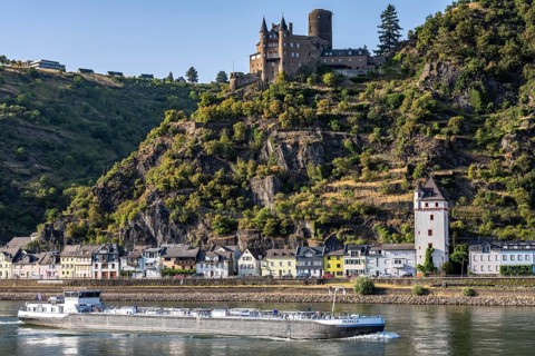St. Goarshausen on the right side of the Rhine in the Upper Middle Rhine Valley, Square Tower, Katz