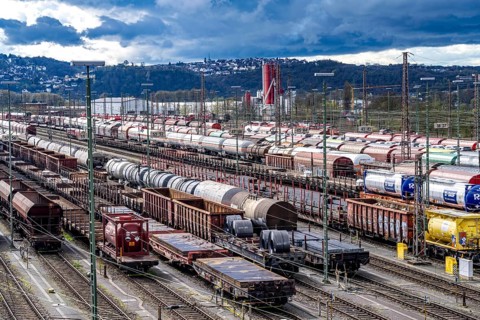 The Hagen-Vorhalle marshalling yard, one of the 9 largest in Germany, is located on the