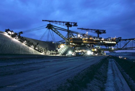 Welzow, Brandenburg, DEU, 07.07.2004 -Vattenfall Europe Mining & Generation bucket wheel excavators