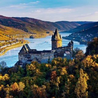 Stahleck Castle, hilltop castle overlooking the Rhine, Bacharach, UNESCO World Heritage Upper