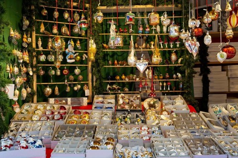 Christmas tree baubles and decorations at the Christmas market stall, Soest, North