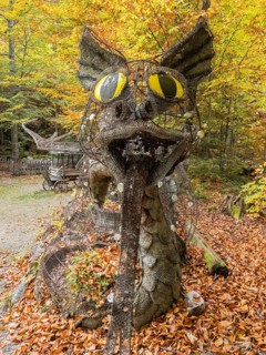 A lucky dragon next to the Fischerhütte on Lake Toplitz, Austria