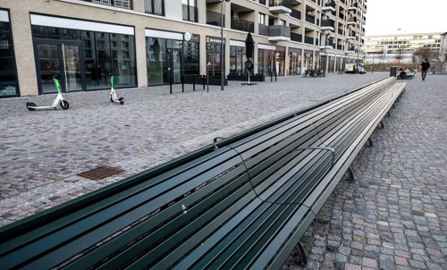 Long bench in the Europacity Berlin development area on Heidestrasse. The Europacity project covers
