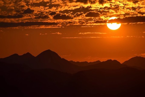 Sunset over the Chiemgau Alps with Sonntagshorn on the left and Hochfelln on the right, Bavaria,