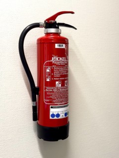 Fire extinguisher with 6 six liters of foam portable small fire extinguisher for extinguishing
