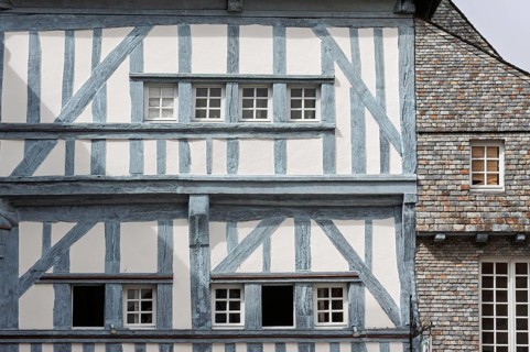 Maison de la Mère Pourcel from the 15th century, half-timbered house, half-timbered house façade,