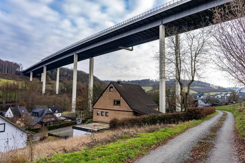 The Wiehl Valley Bridge, A4 motorway, the motorway bridge is considered extremely dilapidated,