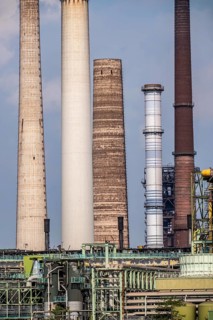 ThyssenKrupp Steel steel plant in Duisburg-Marxloh, sinter plant chimney, so-called white side of