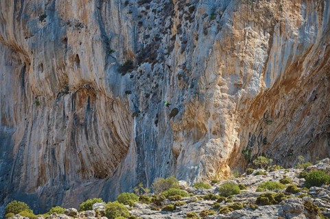 Massouri, Grande Grotta, climbing, rock climber in mountainous surroundings full of adventure,