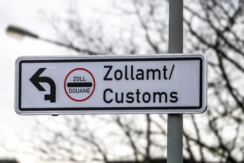 Information sign, guide to the customs office in the port of Krefeld-Uerdingen, North