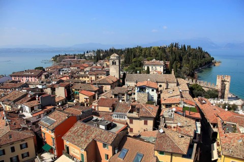 Old town centre of Sirmione on the southern shore of Lake Garda, province of Brescia, Lombardy,