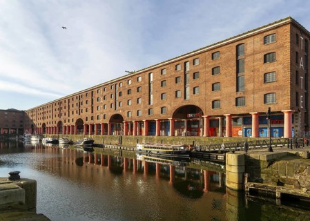 Tate Liverpool art gallery, Royal Albert Dock, Pier Head, Liverpool, England, UK