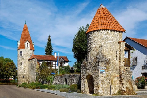 Old town wall with Maderturm, south-western corner tower of the ring wall from 1350, reconstructed