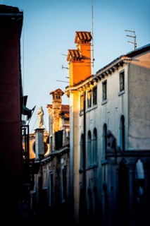 Houses of the old town in the afternoon sun, old building, city trip, holiday, travel, tourism,