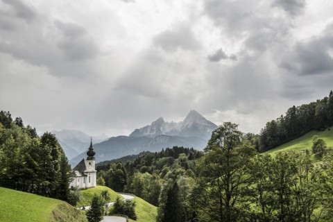 Maria Gern pilgrimage church, view of the Watzmann, Berchtesgarden Alps, Berchtesgaden,