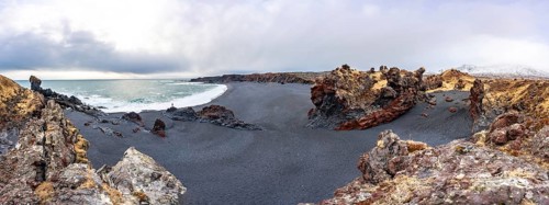 Panoramic view of Djupalonssandur beach on the Snaefellsnes peninsula in winter in Iceland