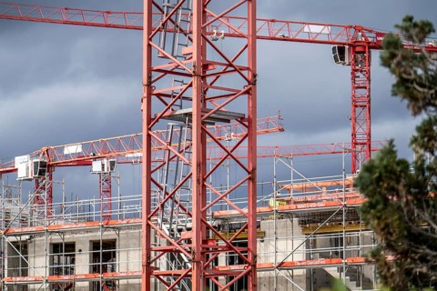 Major construction site in Düsseldorf, on the B8, Danziger Straße, construction of a residential