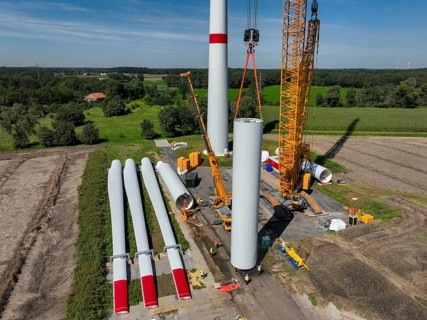 Dorsten, North Rhine-Westphalia, Germany, construction of a wind turbine, the first wind turbine of