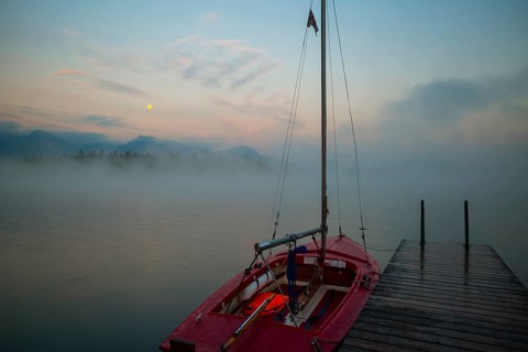 Morning atmosphere at full moon, Hopfensee, near Füssen, Ostallgäu, Allgäu, Upper Swabia, Swabia,