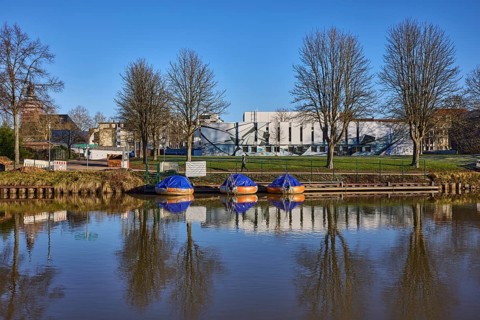 Saar University of Music, Saar river, riverbank, Saar University of Music, trees, rental motorboat,