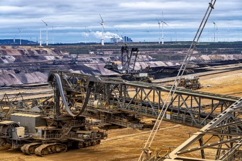 Opencast lignite mine Garzweiler 2, bucket wheel excavator 261 excavating the surface, at the rest