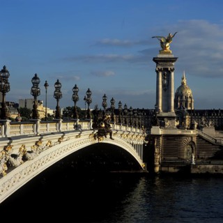 Pont Alexandre III, S tahlbogenbrücke zur Weltausstellung 1900 gebaut, Paris, Frankreich