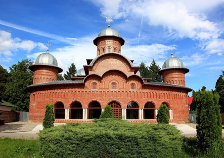 Tomb for the Romanian royal family, mausoleum at the monastery and cathedral of Curtea de Arges,