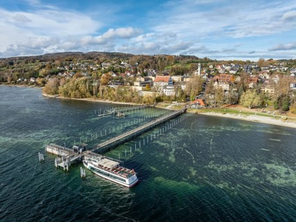 Aerial view of the municipality of Gaienhofen on the south side of the Höri peninsula with the