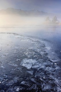 Frozen lake, ice, icy, morning light, fog, winter, mountains, Loisach-Lake Kochel moor, view of