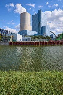 Datteln 4 coal-fired power station with cooling tower and Dortmund-Ems Canal in Datteln, Ruhr area,