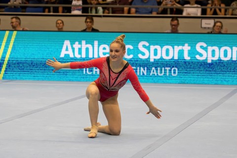 Olympic qualification in apparatus gymnastics in Rüsselsheim Picture: Karina Schönmaier on the