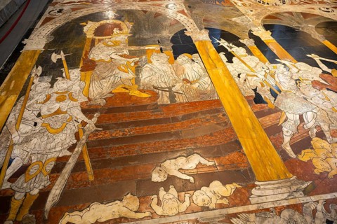 Interior of colorful marble decoration, Siena Cathedral or Cattedrale di Santa Maria Assunta,