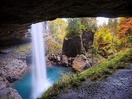 Waterfall mountain list in autumn-colored surroundings, Linthal, Klausenpass, Canton of Glarus,