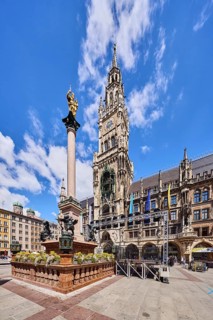 Town Hall, Town Hall Tower, neo-Gothic style, architect Georg von Hauberrisser, Mariensäule, statue