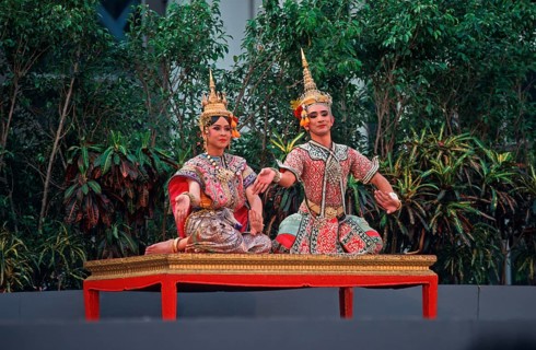 Thai drama performance, Bangkok, Thailand, December 2002, vintage, retro, old, historical