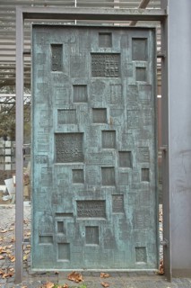 Sculpture Tor tor at the Gutenberg Museum by Karl-Heinz Krause 1962, historical letterpress,