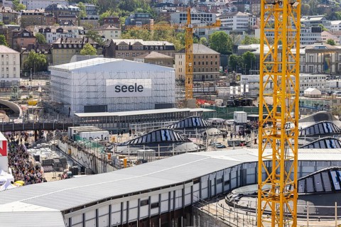 Open days on the construction site at the new main railway station started with great public