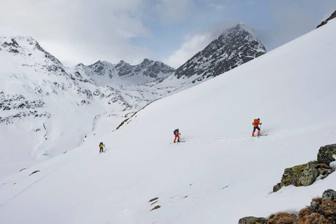 Ski tourers on the ascent, Graubünden Haute Route, Albula Alps, Rhaetian Alps, Graubünden,