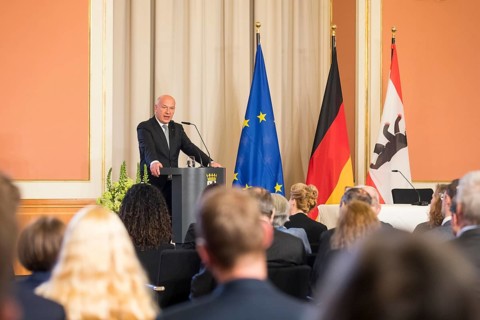 Kai Wegner, Governing Mayor of Berlin, speaks at the commemorative event organised by the Senate