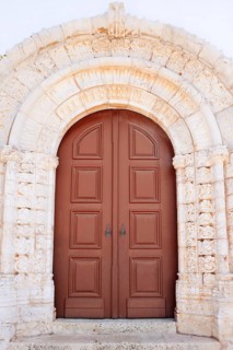 Entrance portal of the Igreja Matriz de Alvor church, Alvor, Algarve, Portugal