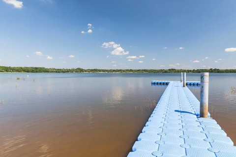 Pontoon jetty at the Dreiweiberner See bathing beach, Lusatian Lakeland, Lohsa, Saxony, Germany