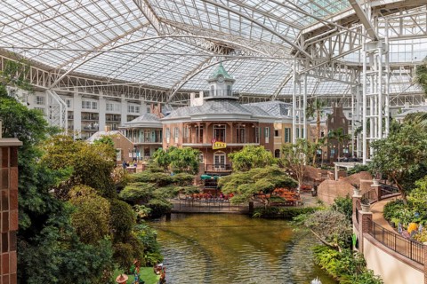Stax make-your-own hamburger restaurant at Gaylord Opryland Resort and Convention Center in