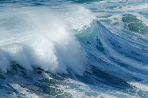 Breaking wave, Atlantic Ocean, Sagres, Algarve, Portugal