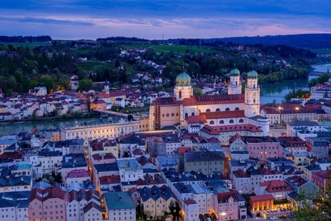 Old town at dusk from the Veste Oberhaus, Passau, Lower Bavaria, Bavaria, Germany