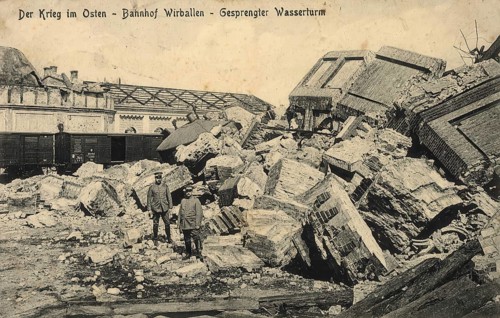 Historical postcard, picture postcard, The war in the East, Wirballen railway station, blown-up