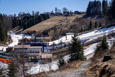 Winter sports area in the Sauerland, Winterberg ski lift carousel, artificial snow slopes,