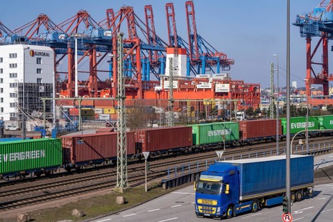 Port of Hamburg, Waltershofer Hafen, container ships, goods train with containers and container