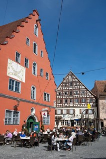 Outdoor catering at the former Alte Schranne trading house and warehouse in the old town of