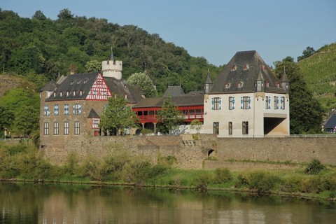 View of Kobern-Gondorf with moated castle Oberburg Castle von der Leyen, Gondorf, Kobern-Gondorf,