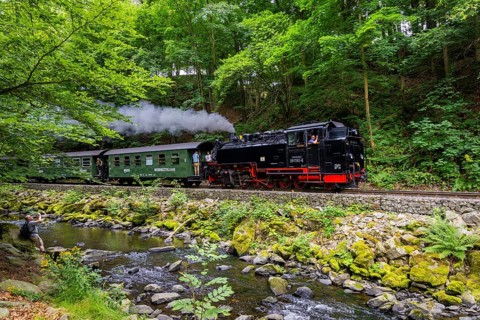 The Freital-Hainsberg-Kurort Kipsdorf narrow-gauge railway, also known as the Weißeritz Valley